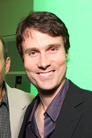 Jason Manek Jason Brenek quitte The Walt Disney Studios et devient vice-président d ...