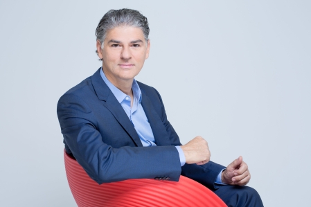 Jacques Cardoze, présentateur de "Complément d’enquête"